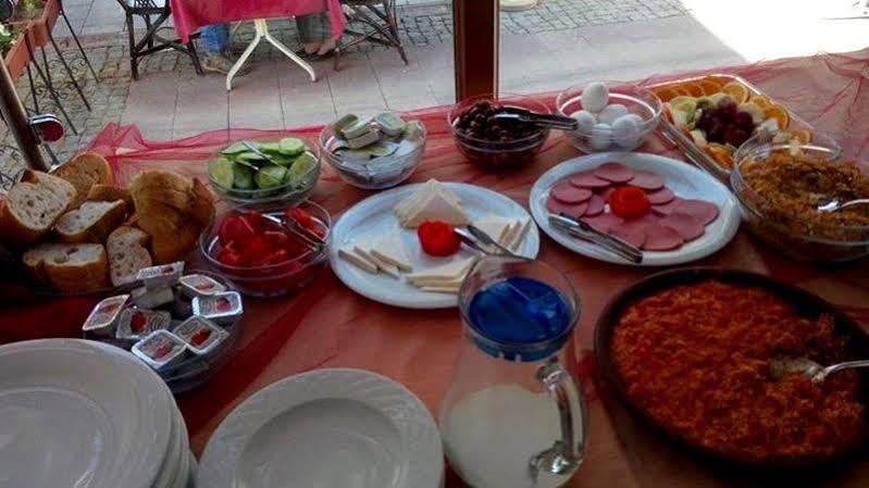 Wallabies Aquaduct Hotel Selçuk Bagian luar foto